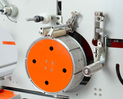 Electric Motor Pet Strap Winders Automatic Thread Winding Machine at with 380V Input Power and 1600mm * 1350mm * 2260mm